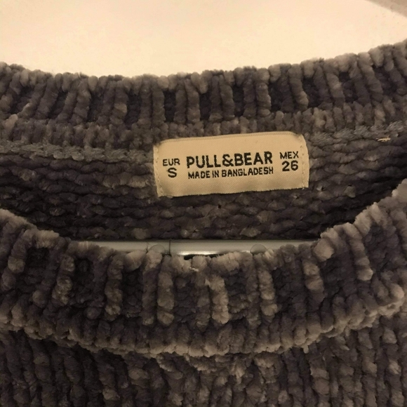 Soft Knitted Sweater - Picture 3 of 3